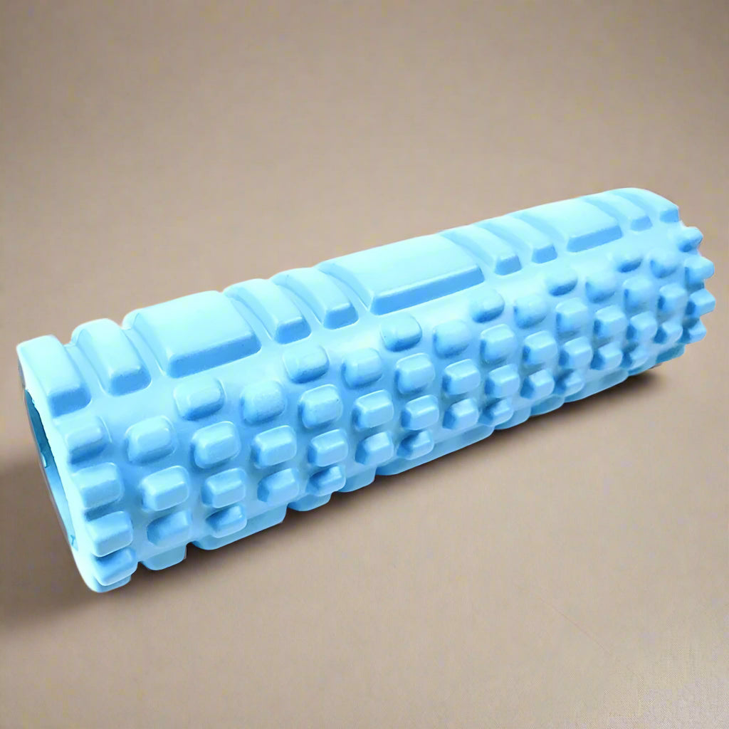 Blauwe foam roller met hol design voor diepe spiermassage en ontspanning