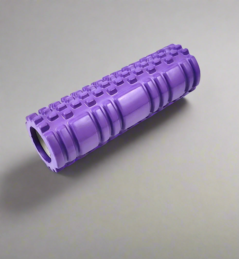 Blauwe foam massage roller met afmetingen, perfect voor gerichte spiermassage en herstel