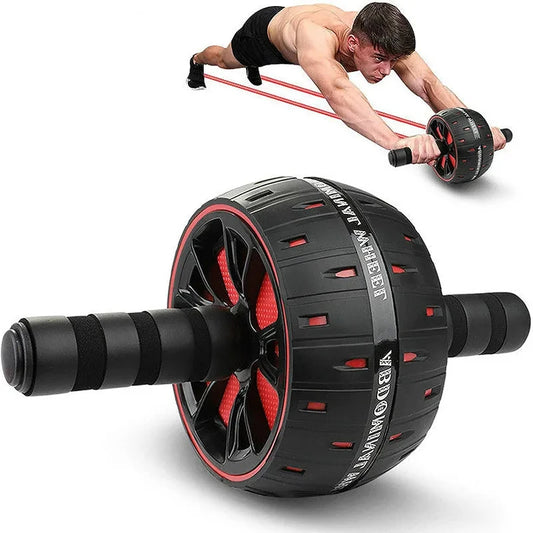 Man gebruikt de Ab Roller in gestrekte positie voor buikspiertraining – versterk je core en verbeter je prestaties met deze effectieve oefening.